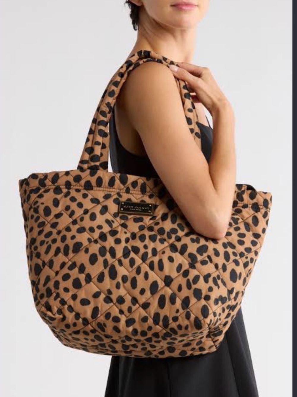 Marc Jacobs ⭐️ Nylon Leopard Print Tote Bag - Medium - Picture 2 of 2